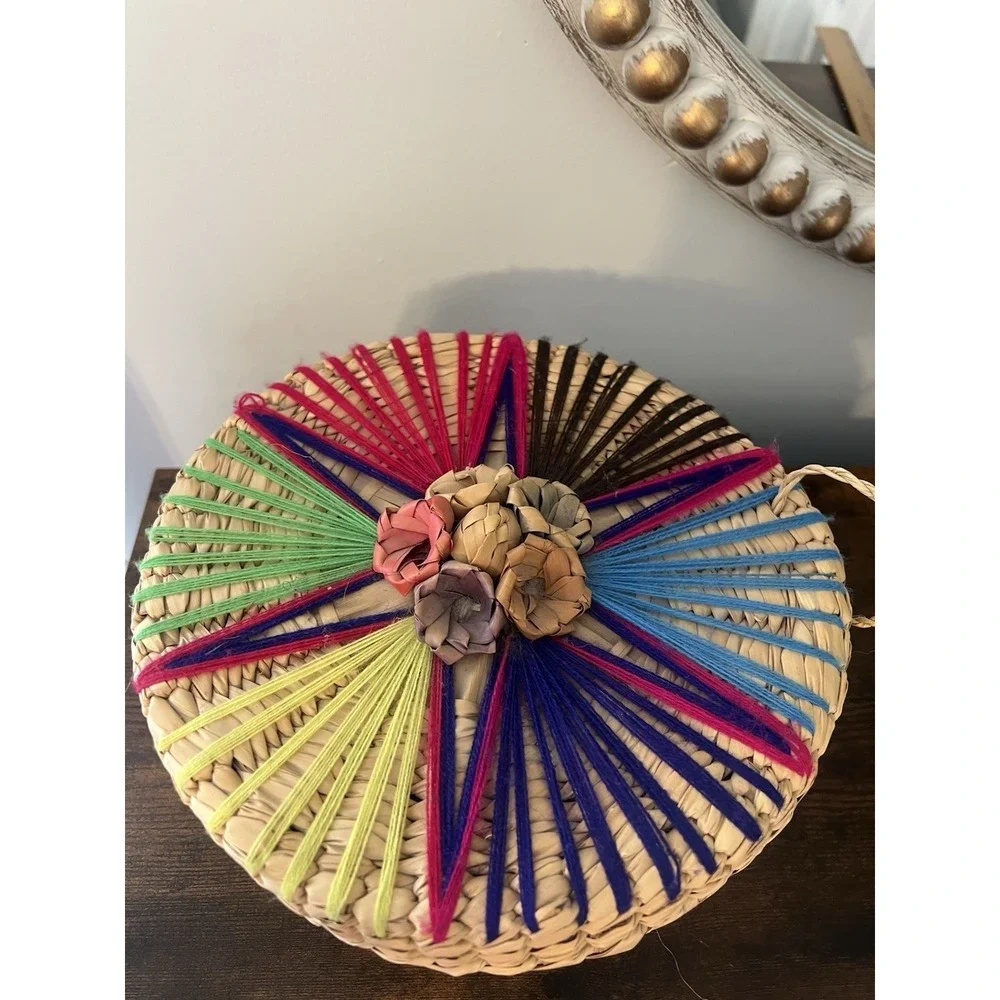 Vintage Mexican Handwoven Palm Lidded‎ Basket Folk Art Boho Southwestern